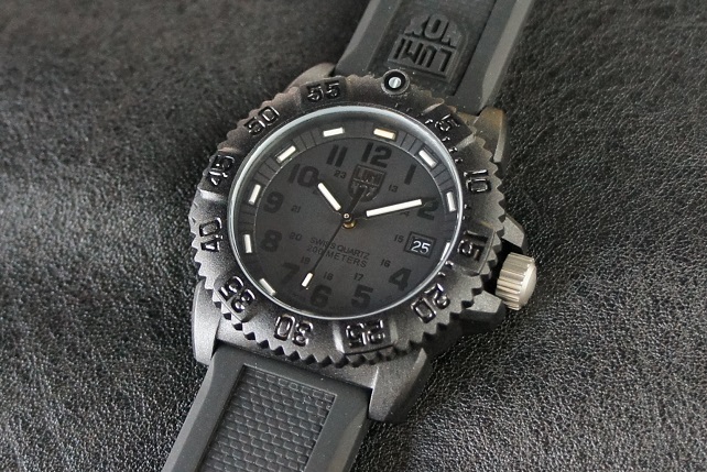 LUMINOX-7050シリーズ（ゴムベルト仕様）商品情報｜ドイツ仕込みの時計 